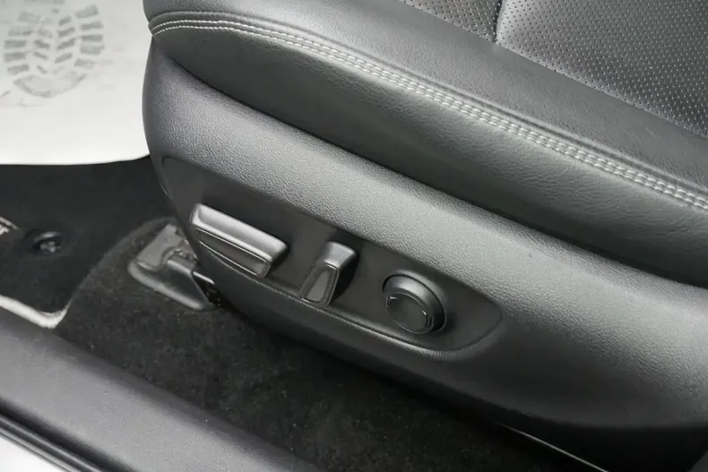 Toyota RAV4 din 2020 cu 66.265 km - oferta TOY161861 - foto 17