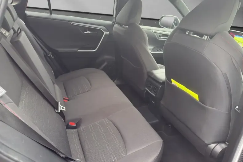 Toyota RAV4 din 2022 cu 62.692 km - oferta TOY161870 - foto 17