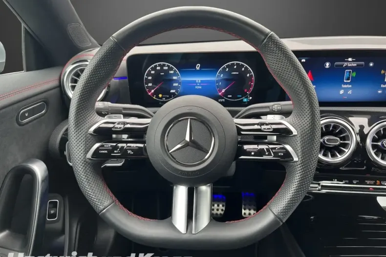 Mercedes-Benz CLA 200 din 2025 cu 9.450 km - oferta MER161873 - foto 10