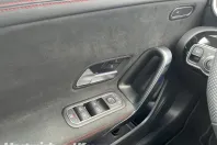 Mercedes-Benz CLA 200 din 2025 cu 9.450 km - oferta MER161873 - foto 11