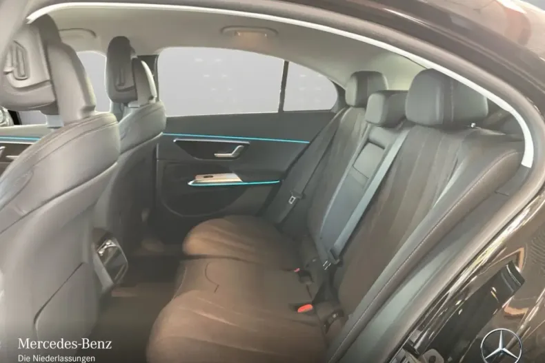 Mercedes-Benz E 300 din 2024 cu 14.900 km - oferta MER161874 - foto 10