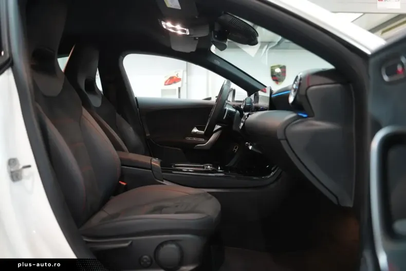 Mercedes-Benz CLA 180 din 2024 cu 18.600 km - oferta MER161875 - foto 12