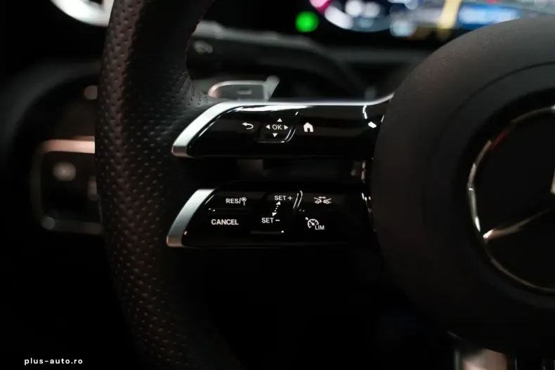 Mercedes-Benz CLA 180 din 2024 cu 18.600 km - oferta MER161875 - foto 22