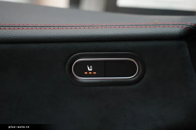 Mercedes-Benz CLA 180 din 2024 cu 18.600 km - oferta MER161875 - foto 26