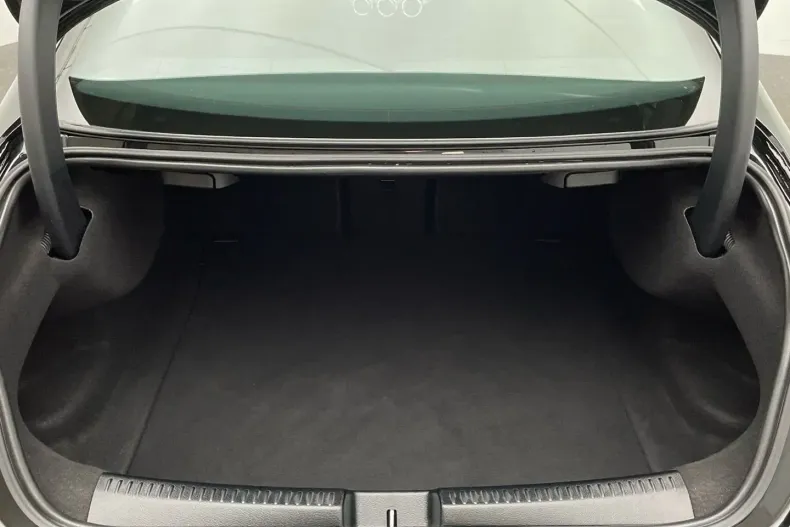 Mercedes-Benz CLA 180 din 2024 cu 6.417 km - oferta MER161876 - foto 12