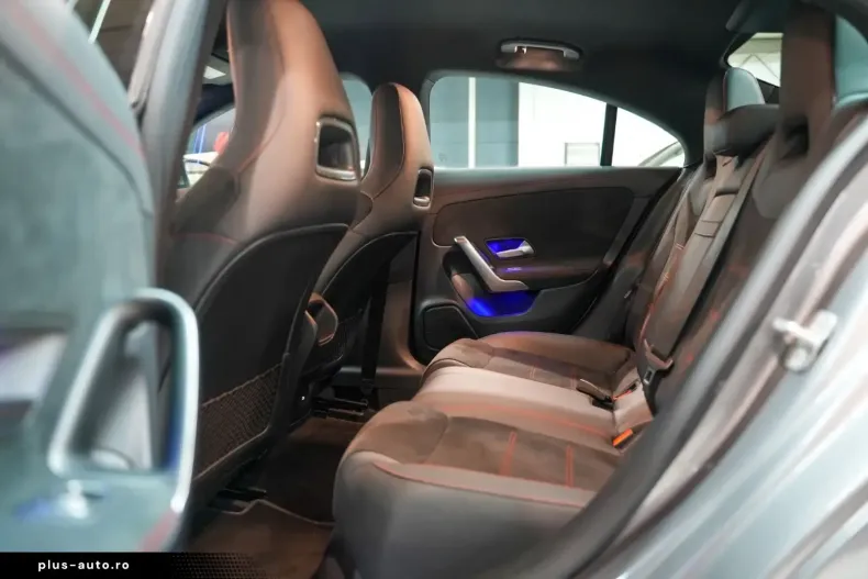 Mercedes-Benz CLA 180 din 2024 cu 13.200 km - oferta MER161877 - foto 17