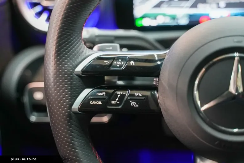 Mercedes-Benz CLA 180 din 2024 cu 13.200 km - oferta MER161877 - foto 20