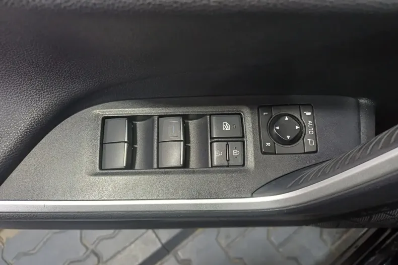 Toyota RAV4 din 2021 cu 70.963 km - oferta TOY161879 - foto 9