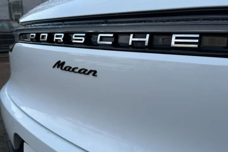Porsche Macan din 2021 cu 45.280 km - oferta POR161882 - foto 19