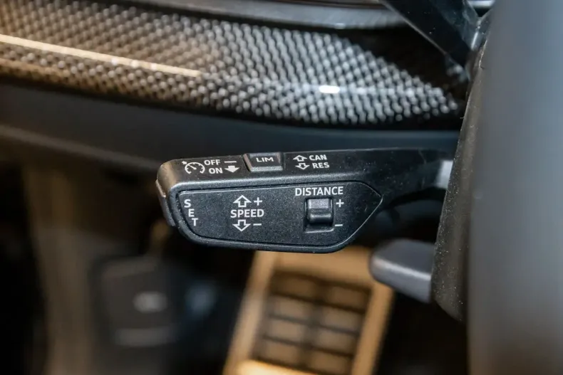 Audi Q8 din 2023 cu 63.480 km - oferta AUD161886 - foto 19