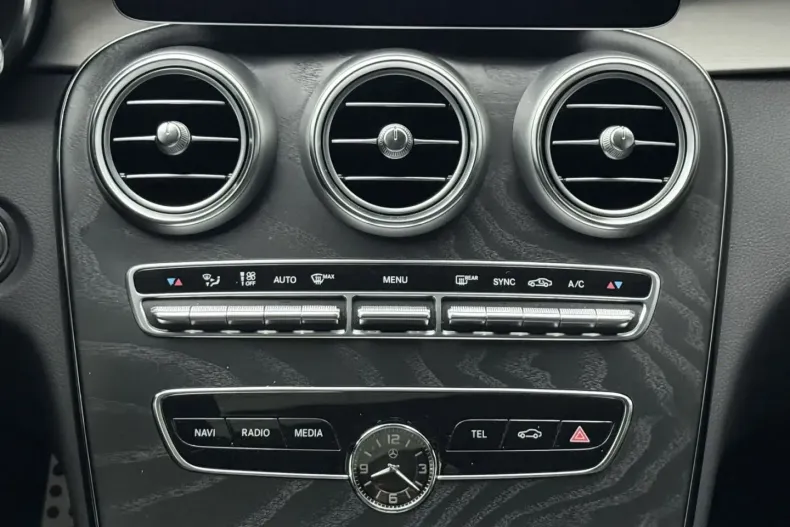 Mercedes-Benz C 300 din 2024 cu 23.000 km - oferta MER161887 - foto 22