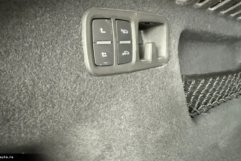 Audi Q8 din 2020 cu 83.000 km - oferta AUD161889 - foto 29