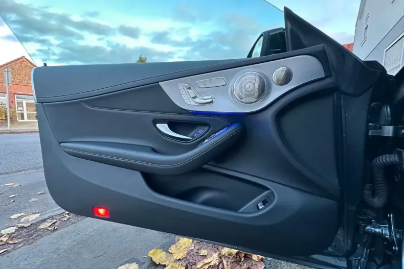 Mercedes-Benz C 300 din 2022 cu 61.977 km - oferta MER161892 - foto 18