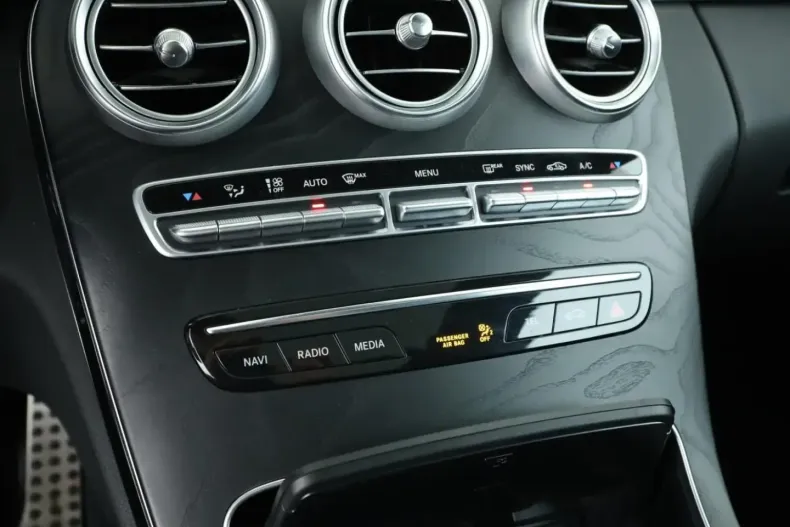 Mercedes-Benz C 220 din 2023 cu 81.714 km - oferta MER161893 - foto 14