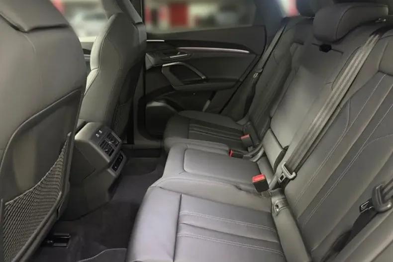 Audi Q5 din 2025 cu 8.999 km - oferta AUD161894 - foto 7