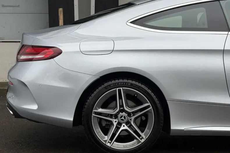 Mercedes-Benz C 300 din 2022 cu 39.000 km - oferta MER161895 - foto 28