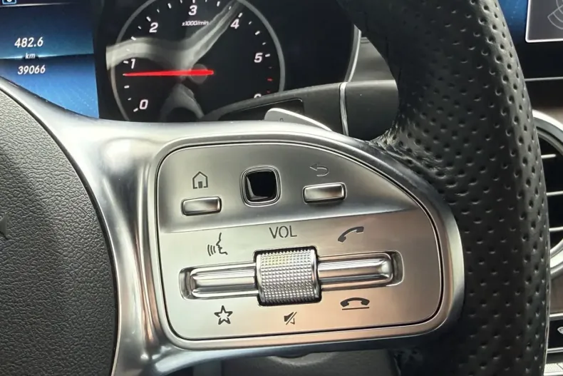 Mercedes-Benz C 300 din 2022 cu 39.000 km - oferta MER161895 - foto 38