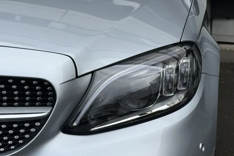 Mercedes-Benz C 300 din 2022 cu 39.000 km - oferta MER161895 - foto 44