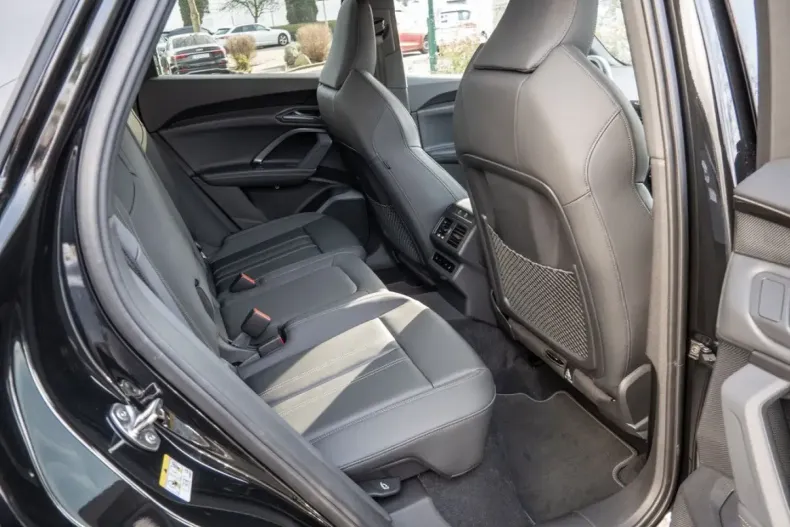 Audi Q5 din 2025 cu 17.000 km - oferta AUD161900 - foto 4