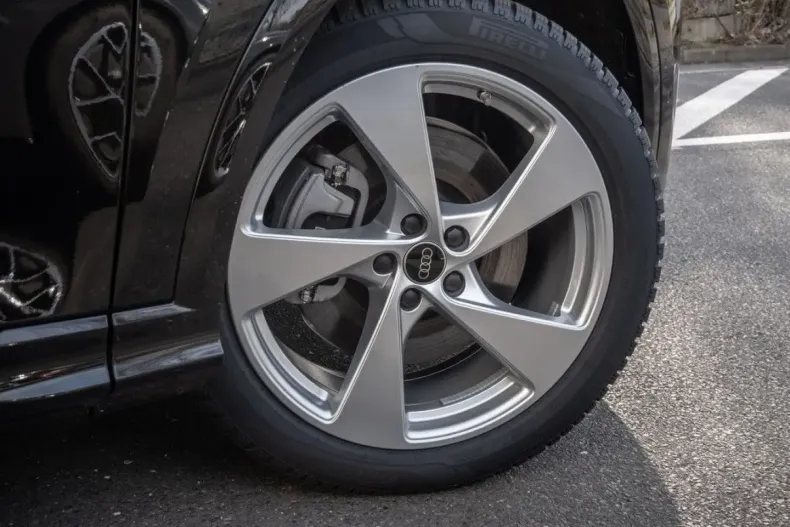 Audi Q5 din 2025 cu 17.000 km - oferta AUD161900 - foto 5