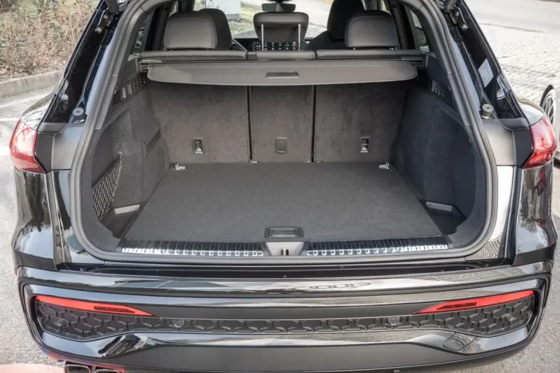 Audi Q5 din 2025 cu 17.000 km - oferta AUD161900 - foto 19