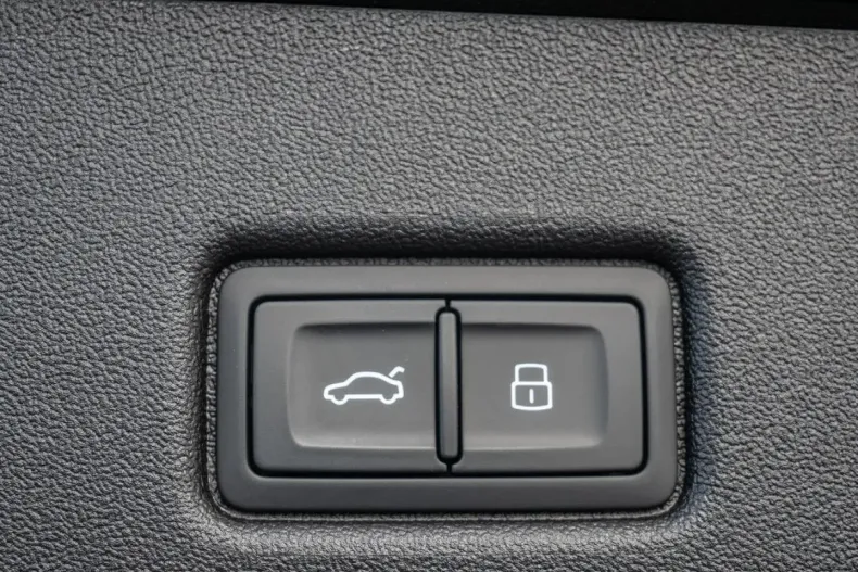 Audi Q5 din 2025 cu 17.000 km - oferta AUD161900 - foto 20