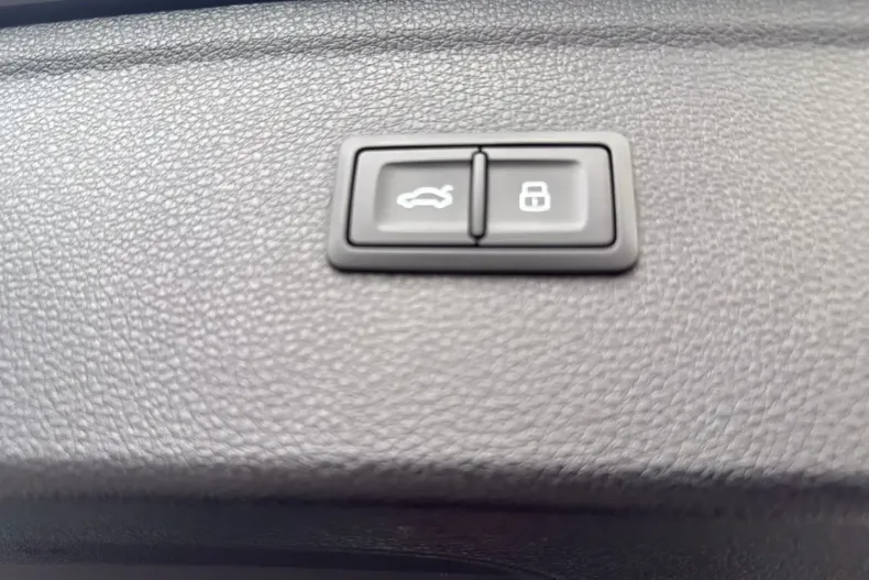 Audi Q5 din 2023 cu 65.458 km - oferta AUD161903 - foto 17