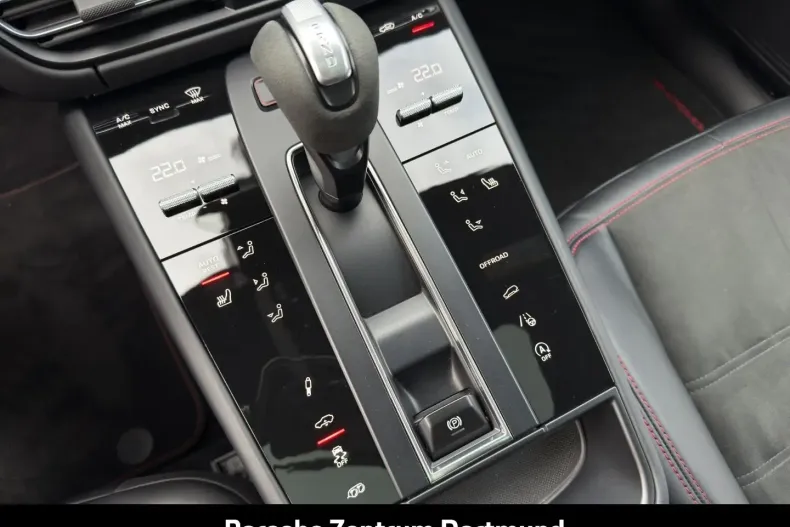 Porsche Macan din 2024 cu 30.047 km - oferta POR161904 - foto 19