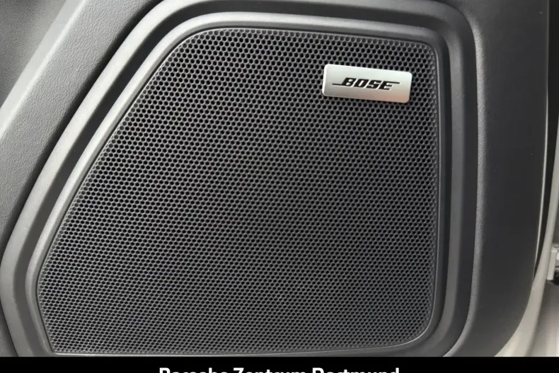 Porsche Macan din 2024 cu 30.047 km - oferta POR161904 - foto 24