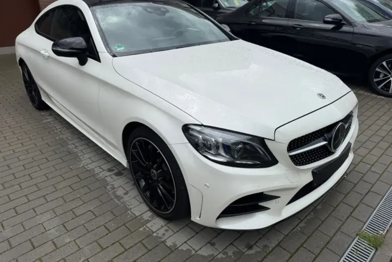 Mercedes-Benz C 300 din 2021 cu 77.000 km - oferta MER161907 - foto 1