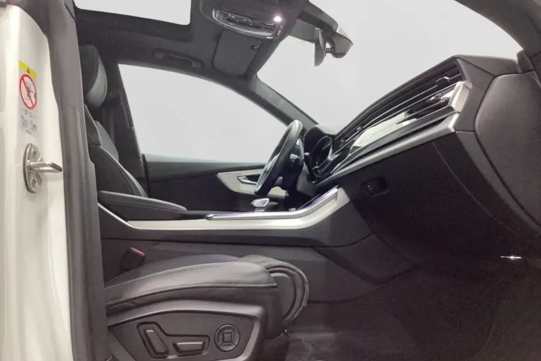 Audi Q8 din 2022 cu 80.655 km - oferta AUD161914 - foto 3