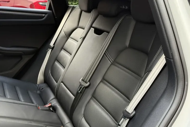 Porsche Macan din 2024 cu 14.800 km - oferta POR161917 - foto 18