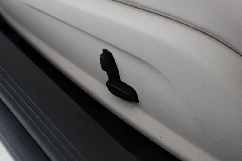 Mercedes-Benz E 300 din 2021 cu 37.500 km - oferta MER161918 - foto 16