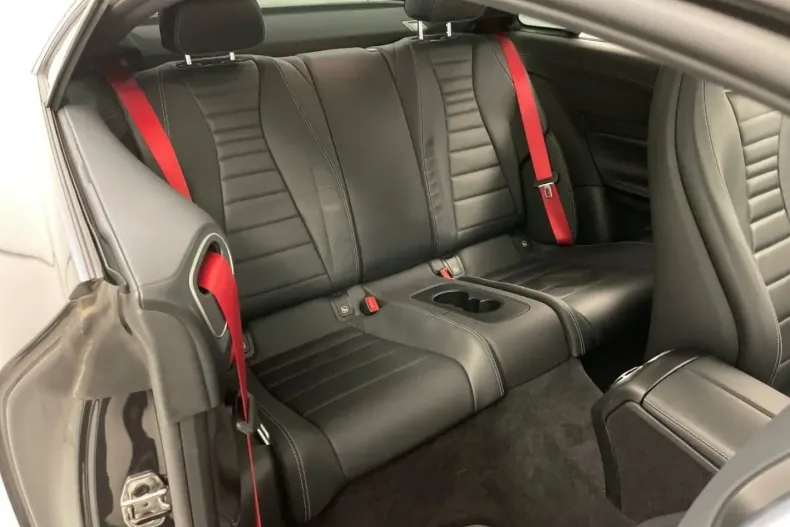 Mercedes-Benz E 300 din 2023 cu 44.401 km - oferta MER161920 - foto 7