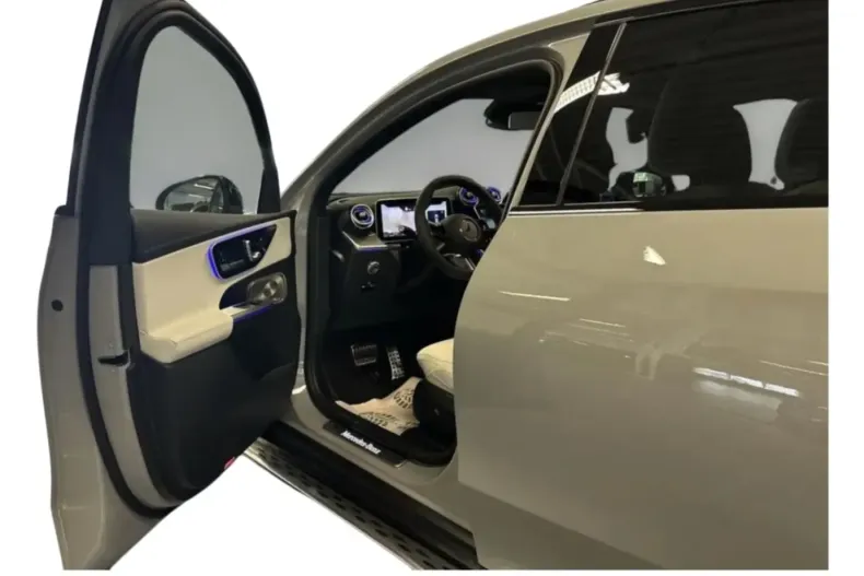 Mercedes-Benz GLC 300 din 2025 cu 10.000 km - oferta MER161941 - foto 6