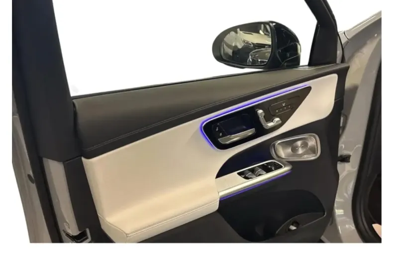 Mercedes-Benz GLC 300 din 2025 cu 10.000 km - oferta MER161941 - foto 8