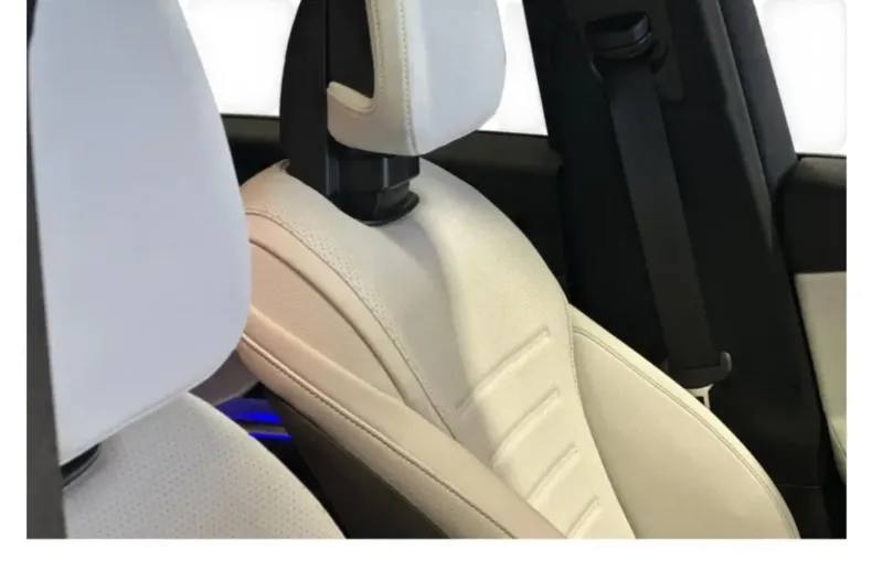 Mercedes-Benz GLC 300 din 2025 cu 10.000 km - oferta MER161941 - foto 11