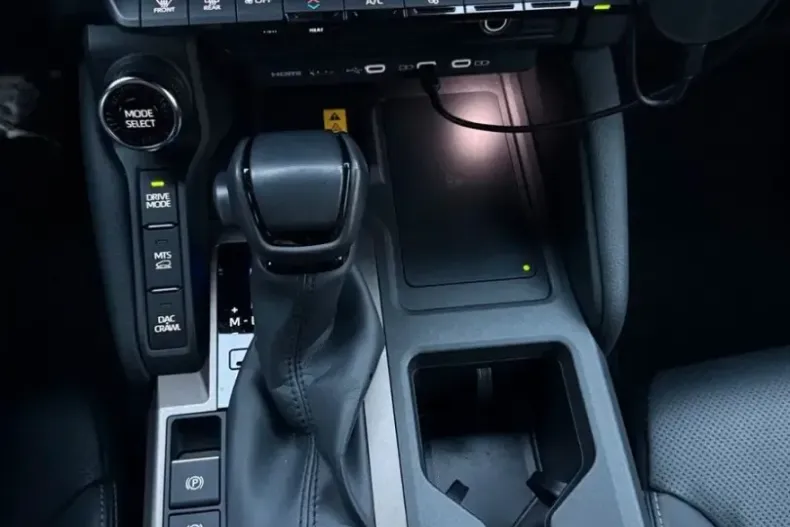 Toyota Land Cruiser din 2024 cu 35.800 km - oferta TOY161943 - foto 16