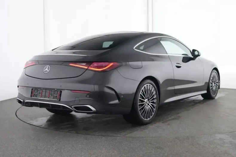 Mercedes-Benz CLE 300 din 2024 cu 4.900 km - oferta MER161960 - foto 3