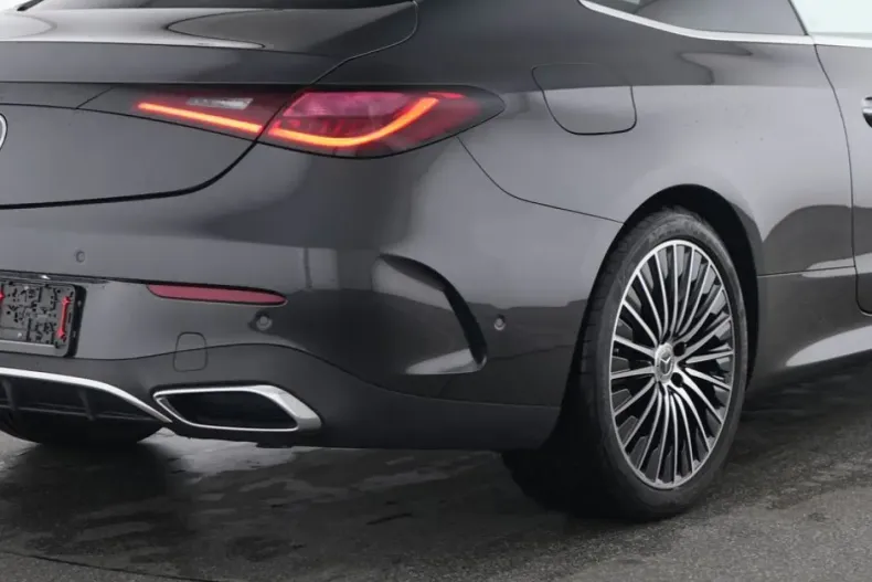 Mercedes-Benz CLE 300 din 2024 cu 4.900 km - oferta MER161960 - foto 4