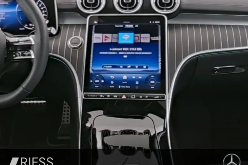 Mercedes-Benz CLE 300 din 2025 cu 11.991 km - oferta MER161976 - foto 9