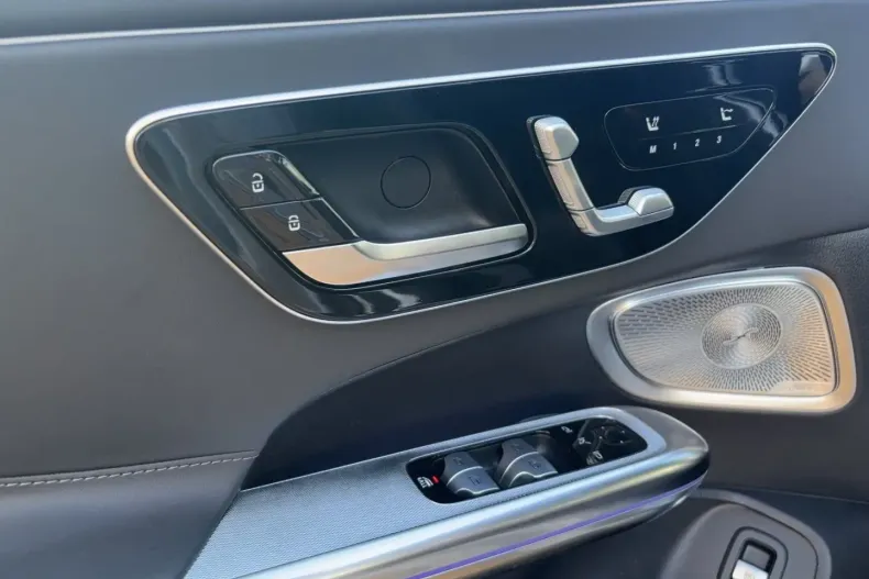 Mercedes-Benz CLE 53 AMG din 2024 cu 11.523 km - oferta MER161979 - foto 8