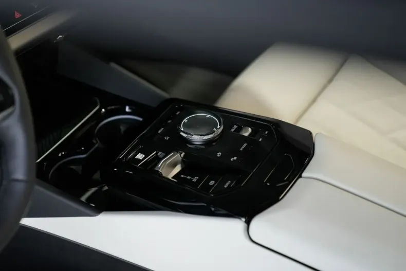 BMW 520 din 2024 cu 22.600 km - oferta BMW162004 - foto 12