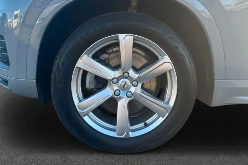 Volvo XC90 din 2023 cu 21.843 km - oferta VOL162009 - foto 7