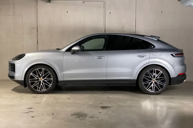 Porsche Cayenne din 2024 cu 32.000 km - oferta POR162036 - foto 3