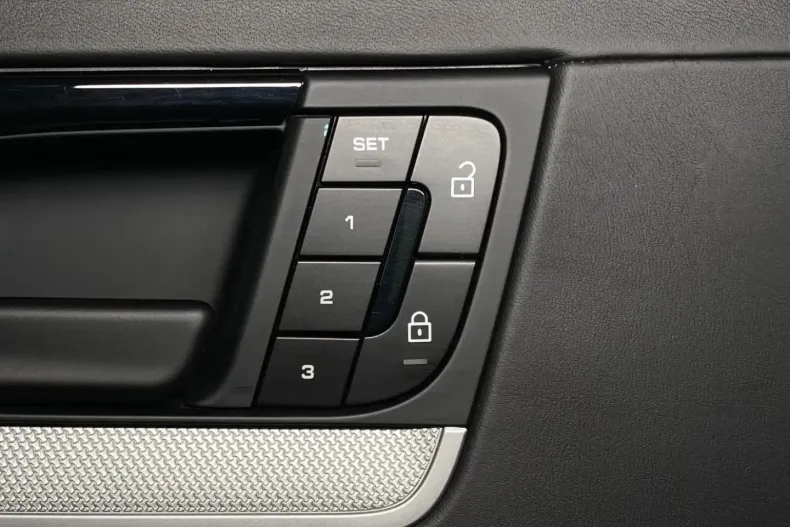 Porsche Cayenne din 2024 cu 32.000 km - oferta POR162036 - foto 25