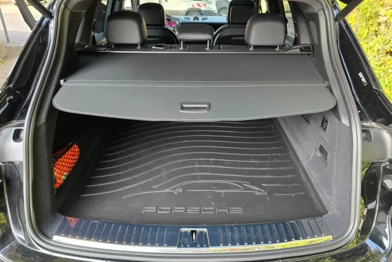 Porsche Cayenne din 2024 cu 23.520 km - oferta POR162041 - foto 7