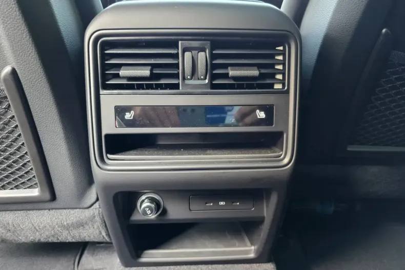 Porsche Cayenne din 2024 cu 23.520 km - oferta POR162041 - foto 28