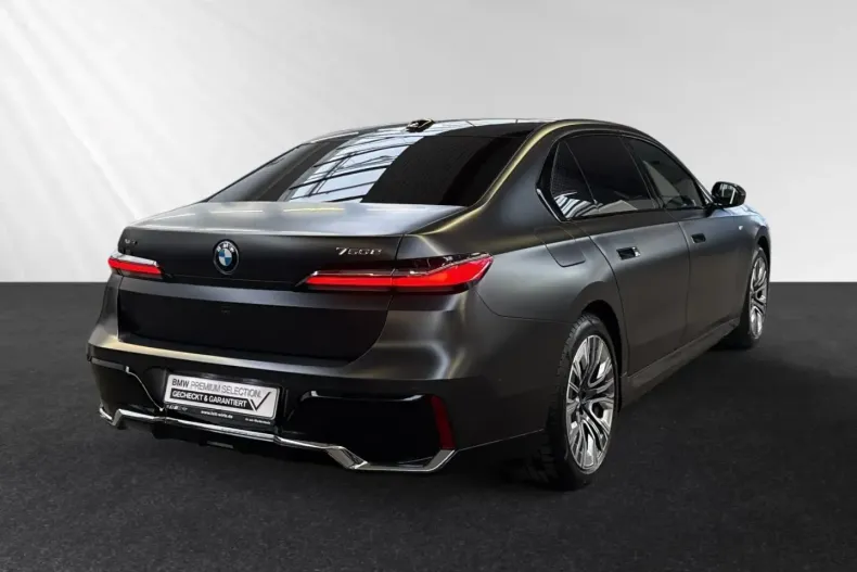 BMW 750 din 2024 cu 11.450 km - oferta BMW162068 - foto 5