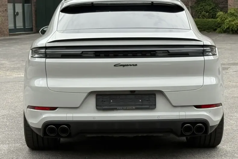 Porsche Cayenne din 2023 cu 4.950 km - oferta POR162069 - foto 21